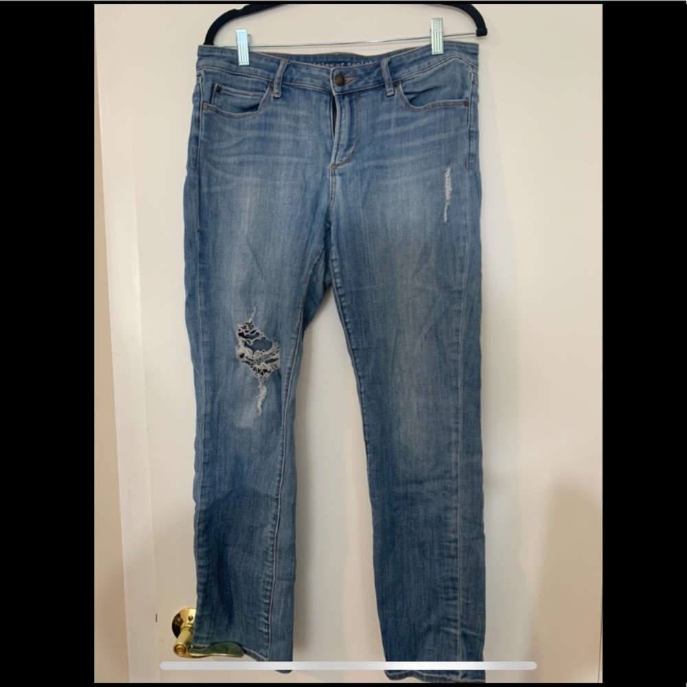 Distressed Light-Wash Skinny Jeans